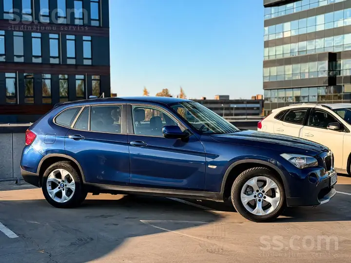 BMW X1 2011 photo 3