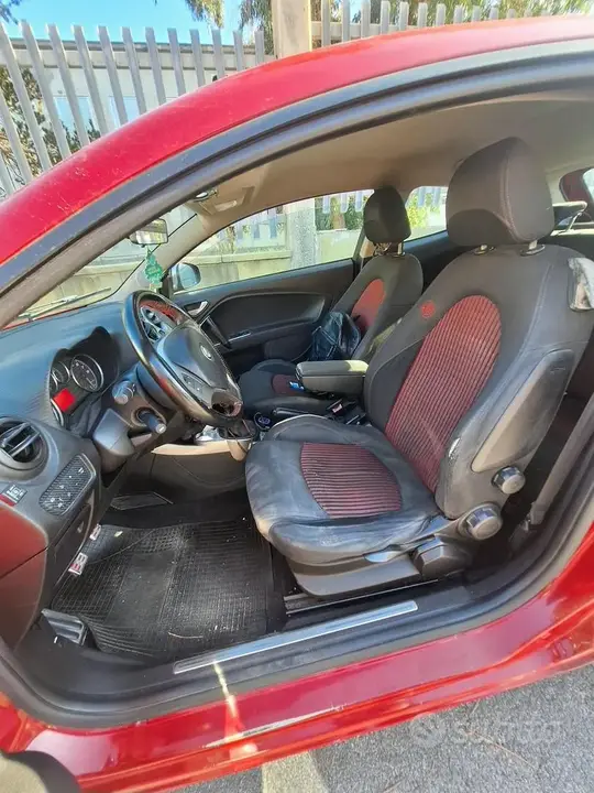 Alfa Romeo Mito 2010 photo 4