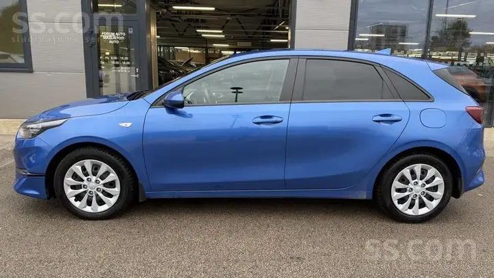 Kia Ceed 2023 photo 2