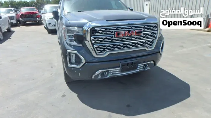 GMC Sierra