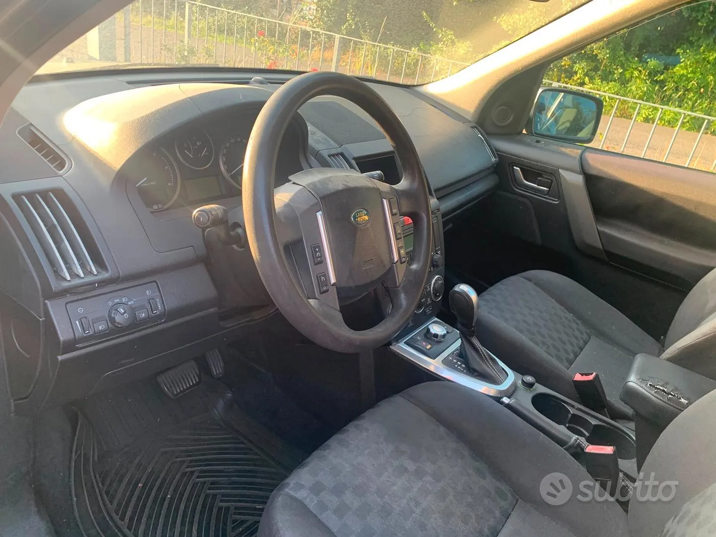 Land Rover Freelander 2008 photo 3