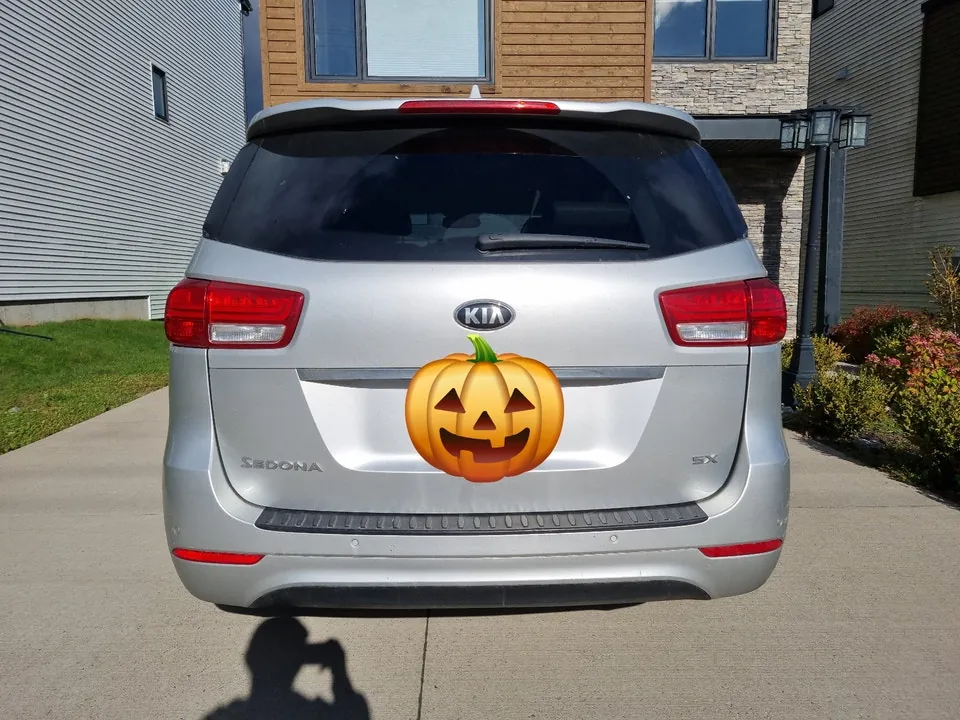 Kia Sedona 2017 photo 2