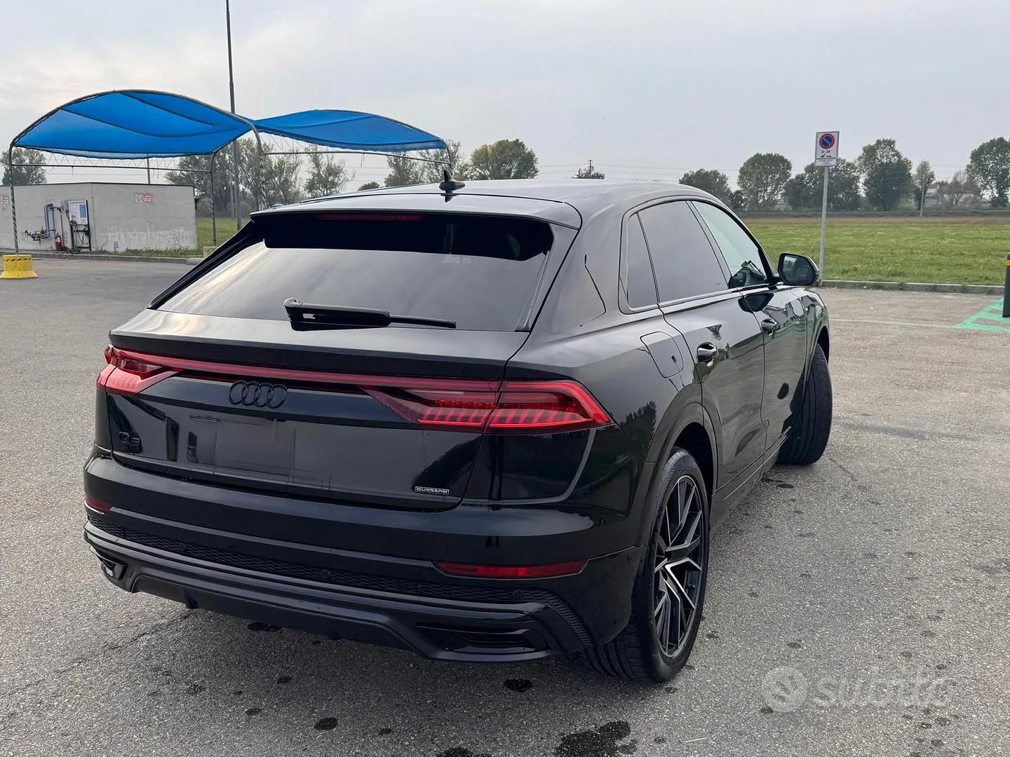 Audi Q8 2023 photo 2