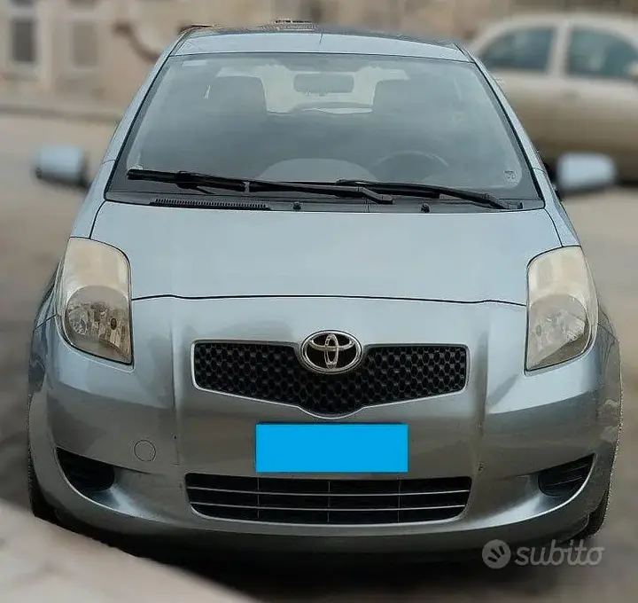 Toyota Yaris 2006 photo 2