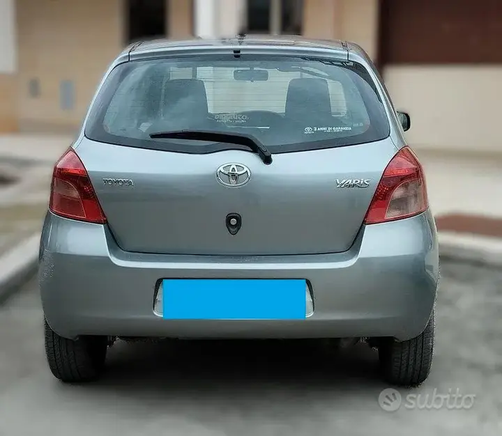 Toyota Yaris 2006 photo 3