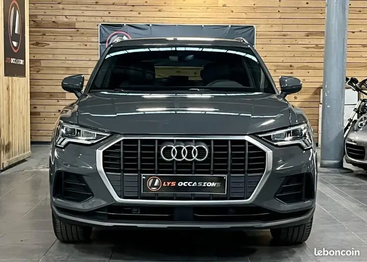 Audi Q3 2022 photo 2