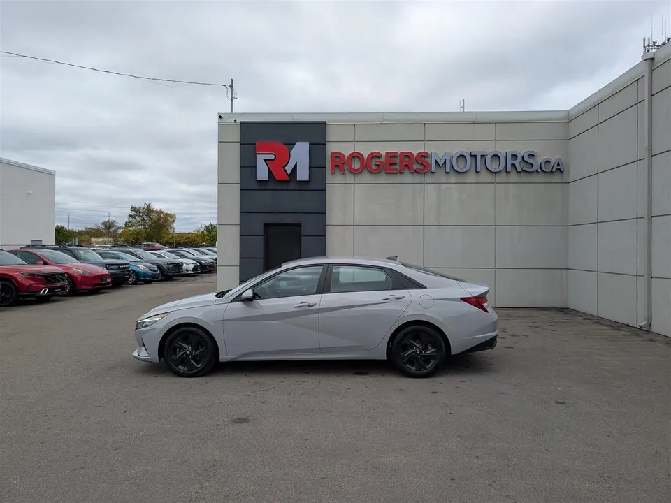 Hyundai Elantra 2022 photo 3