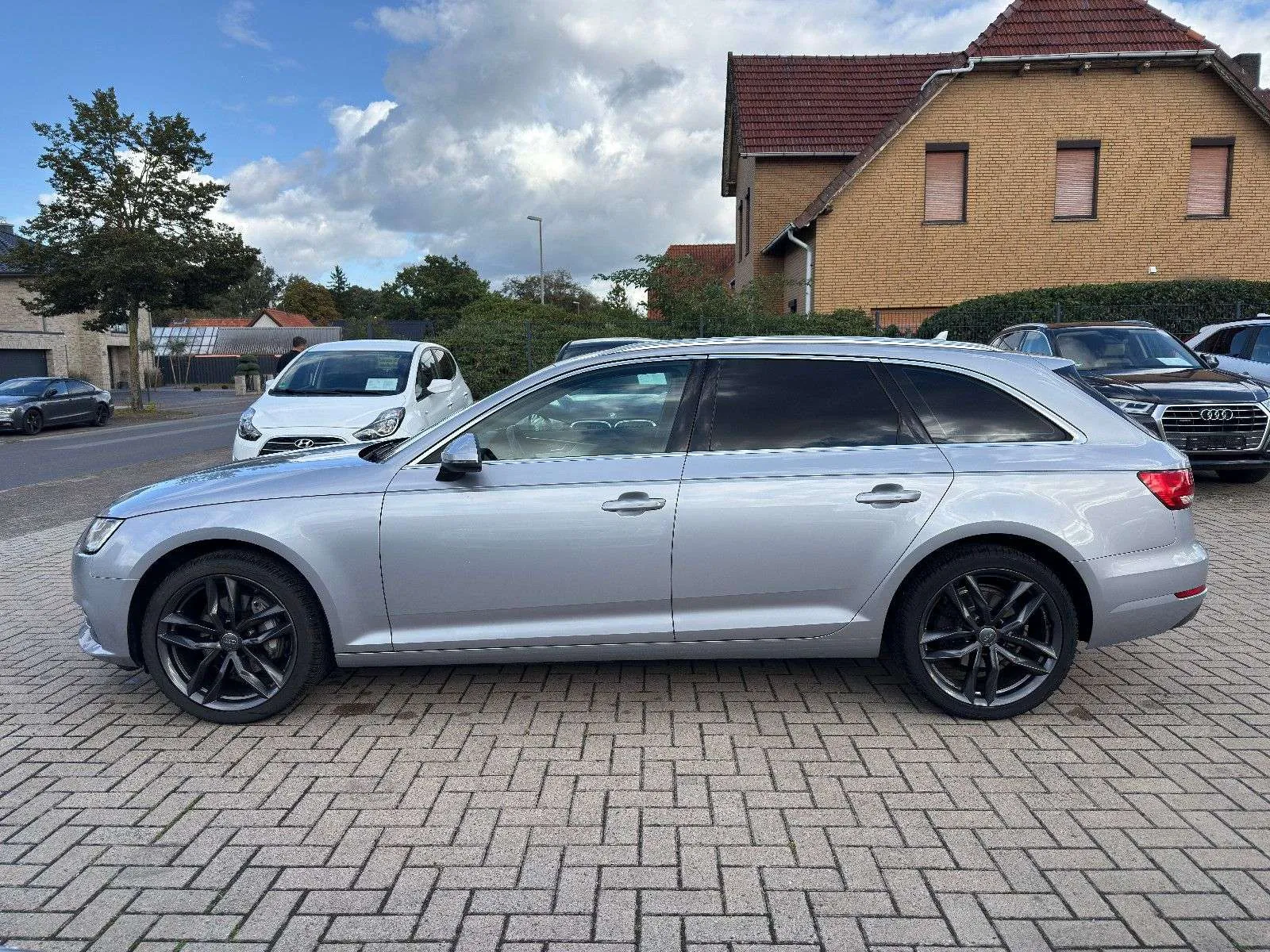 Audi A4 Avant 2016 photo 2