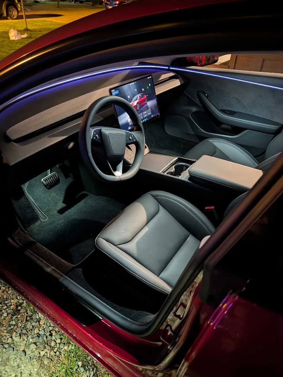 Tesla Model 3 2026 photo 2