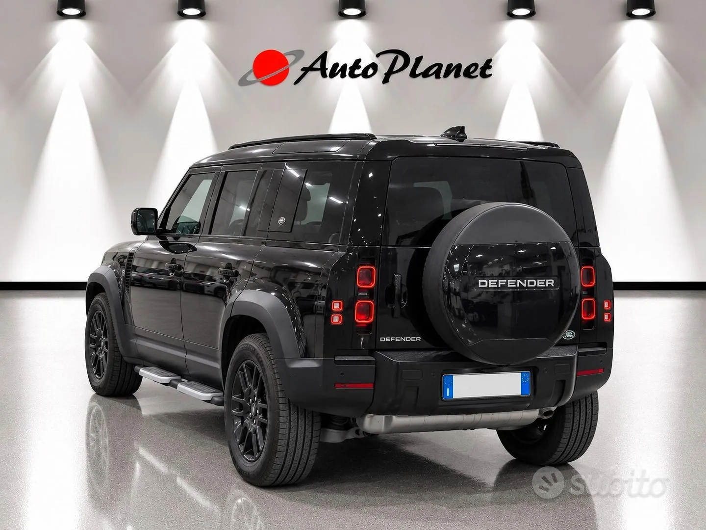 Land Rover Defender 2021 photo 2