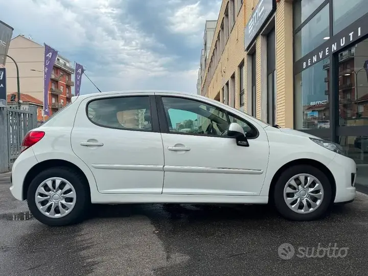 Peugeot 207 2014 photo 5