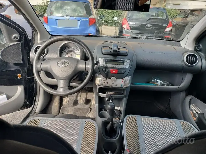 Toyota Aygo 2012 photo 5