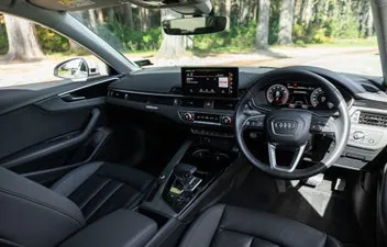 Audi A4 2022 photo 4