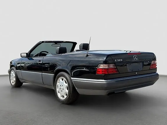 Mercedes-Benz E320 1995 photo 3