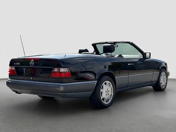 Mercedes-Benz E320 1995 photo 5