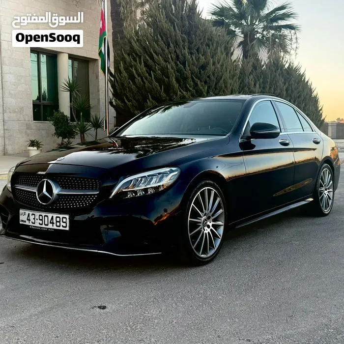 Mercedes-Benz C-Class 2019 photo 3