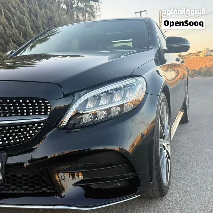 Mercedes-Benz C-Class 2019 photo 2