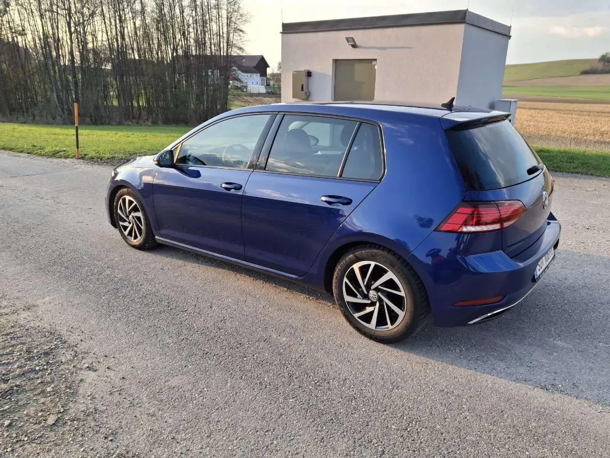 Volkswagen Golf 2018 photo 2