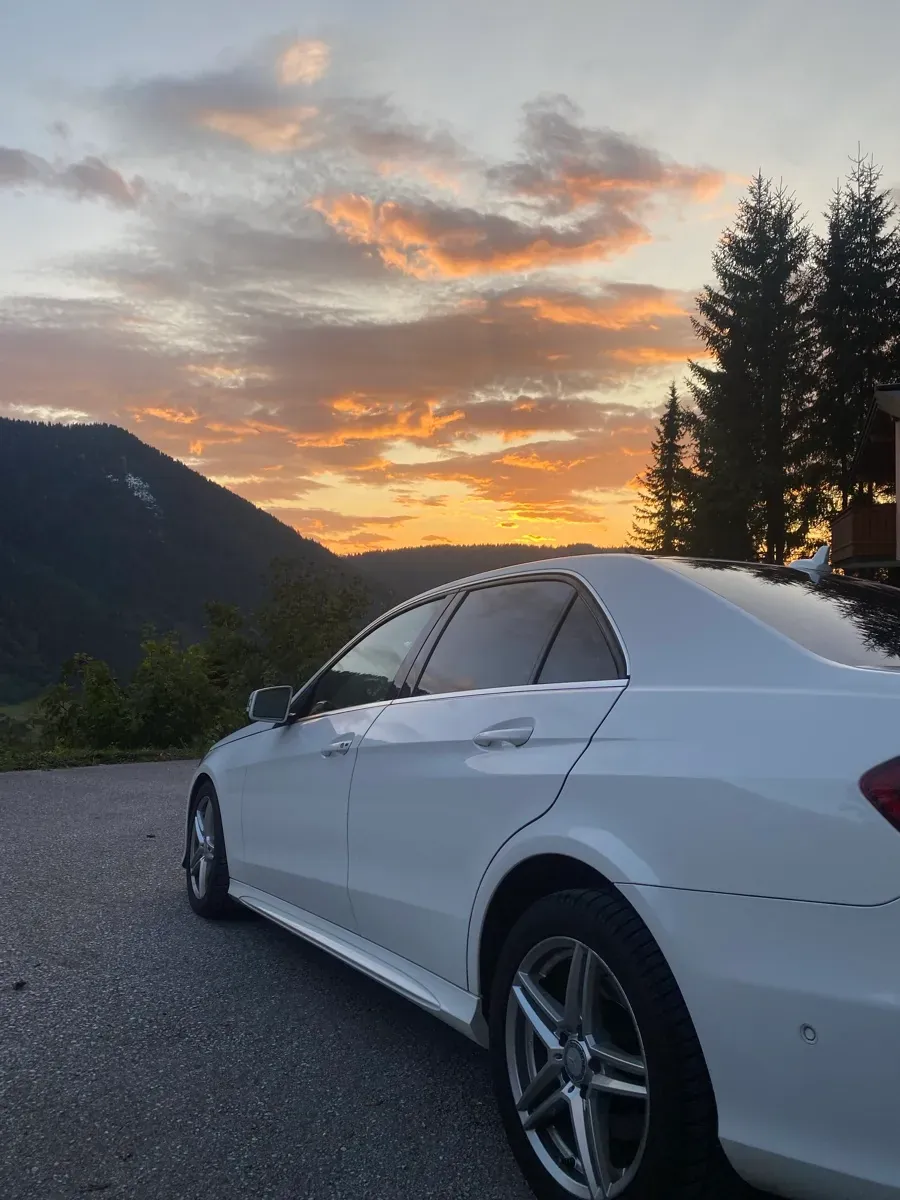 Mercedes-Benz E-Class 2014 photo 2