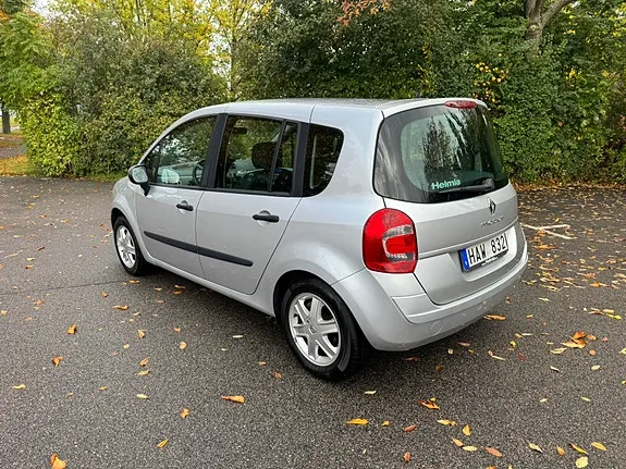 Renault Modus 2008 photo 2
