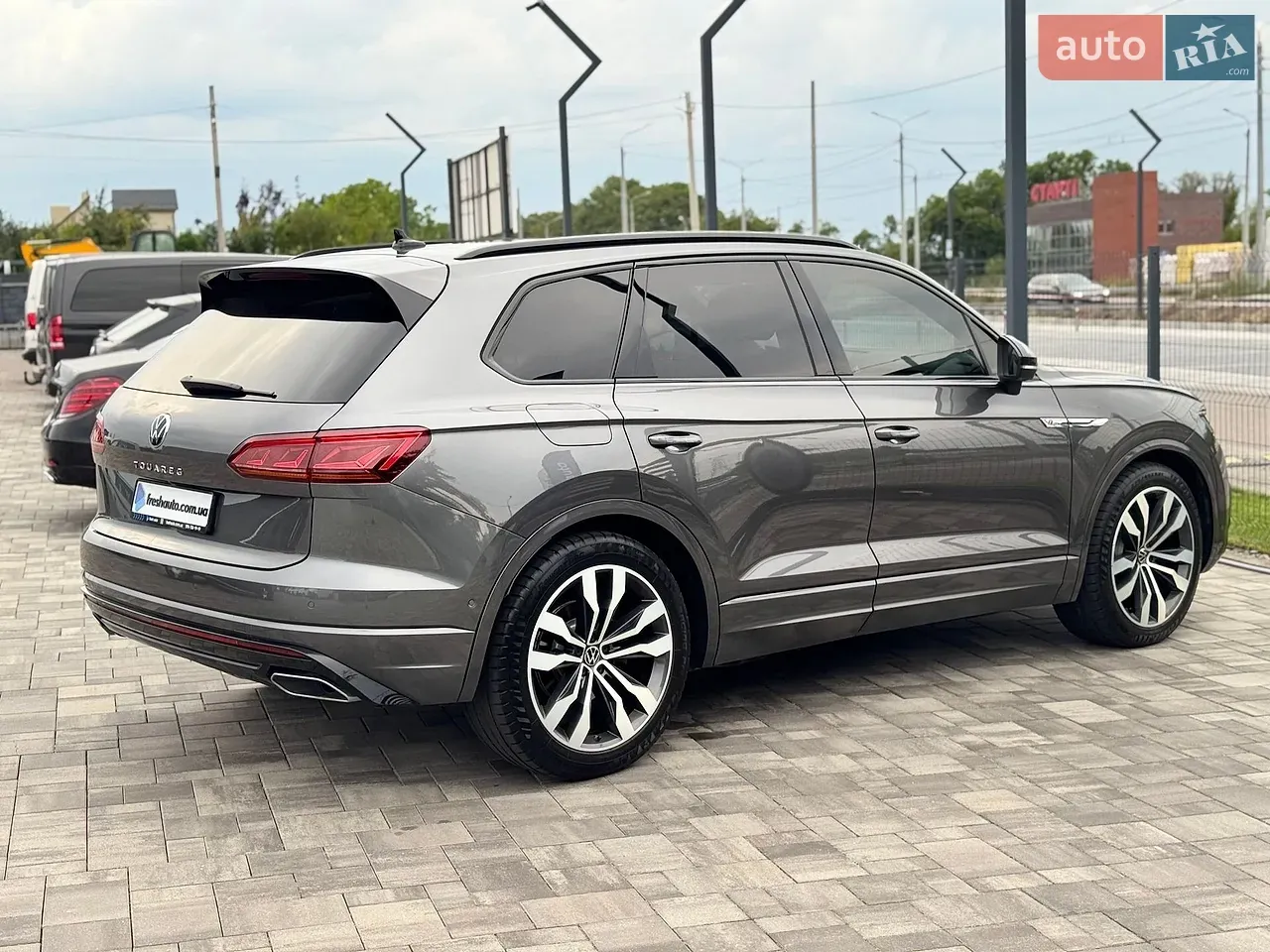 Volkswagen Touareg 2020 photo 3