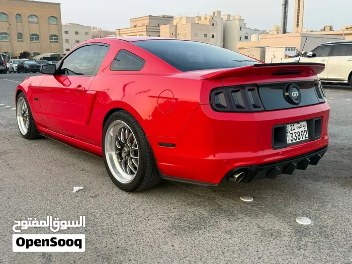 Ford Mustang 2014 photo 2