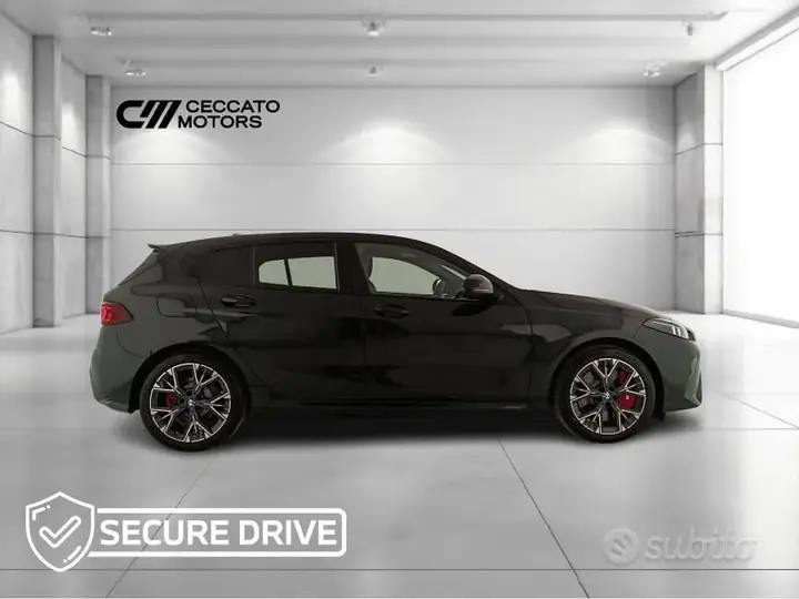 BMW 1 Series 2025 photo 3