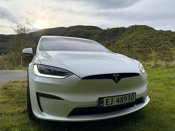 Tesla Model X 2024 photo 3