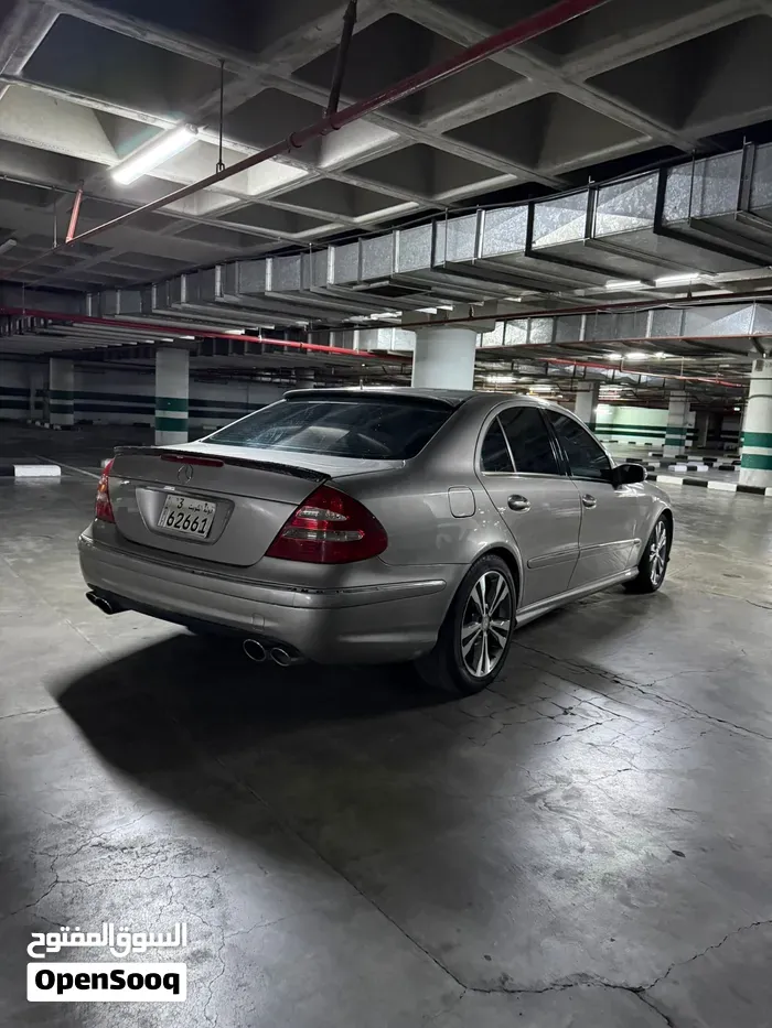 Mercedes-Benz E-Class 2005 photo 4