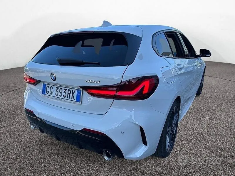 BMW 1 Series 2021 photo 4