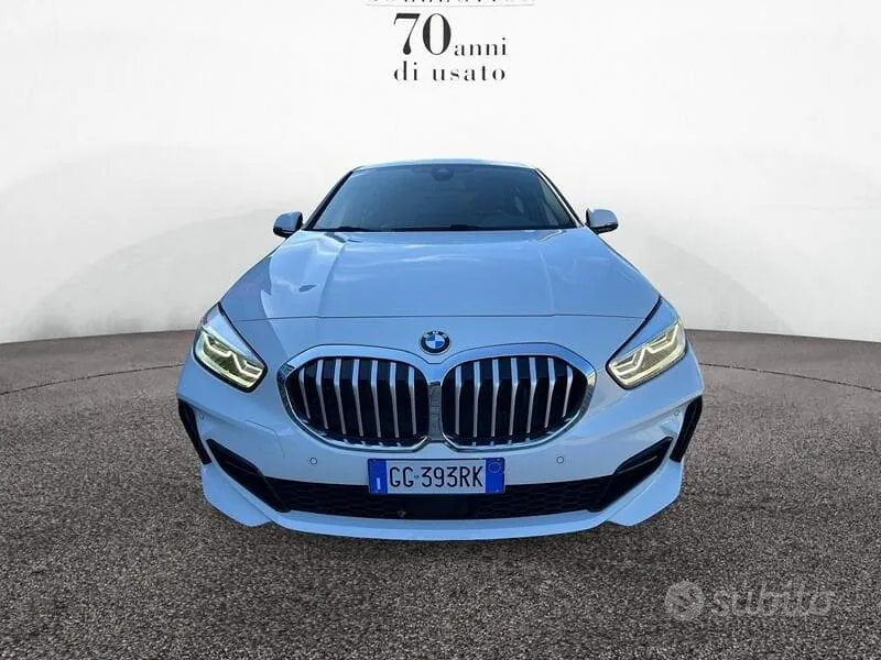 BMW 1 Series 2021 photo 2