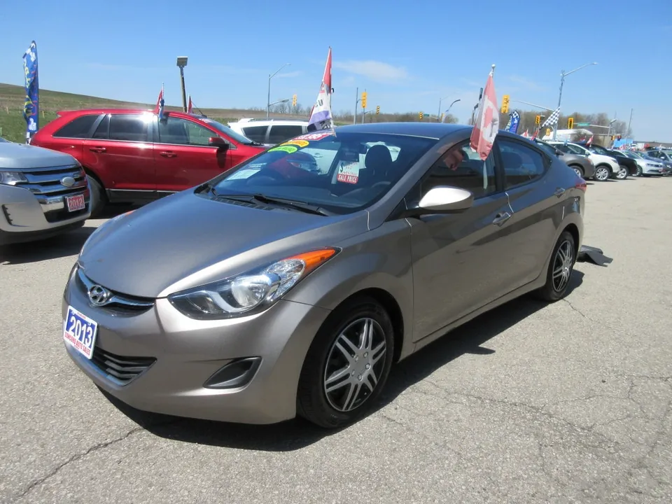 Hyundai Elantra 2013 photo 3