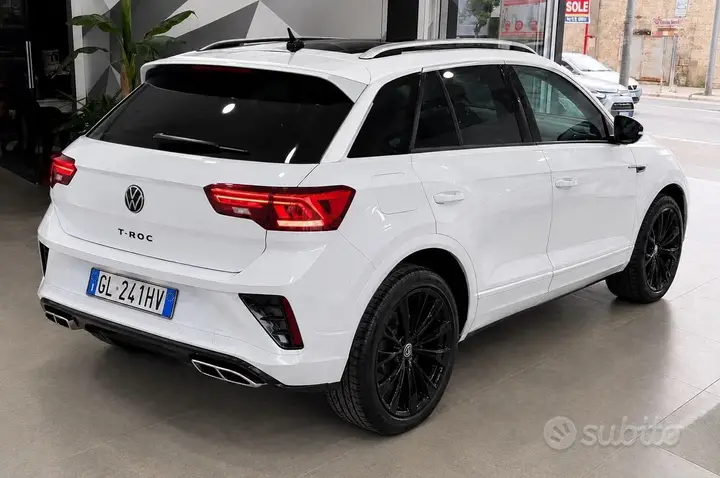Volkswagen T-Roc 2022 photo 2