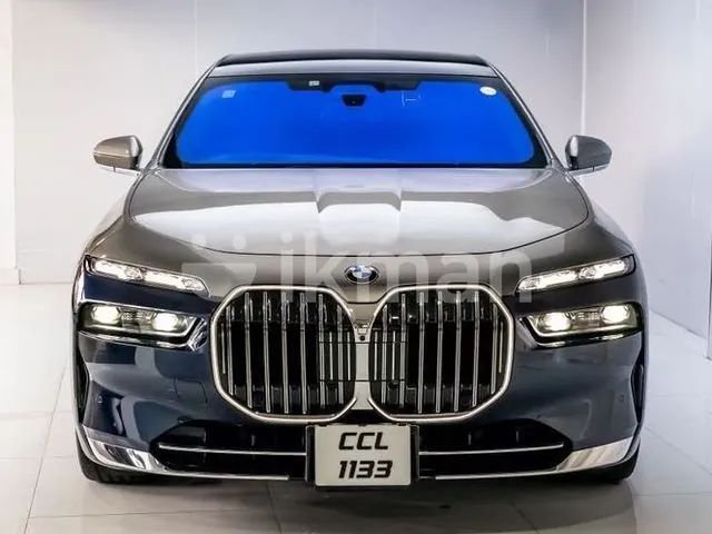 BMW 740I