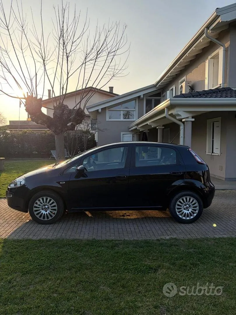 Fiat Punto 2010 photo 3