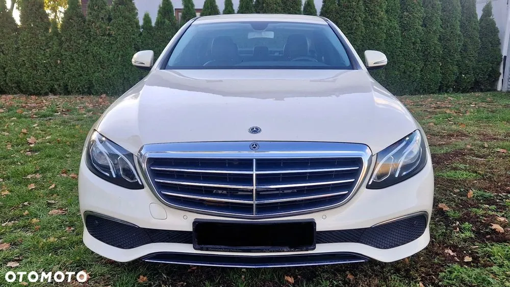 Mercedes-Benz E-Class 2017 photo 2