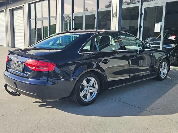 Audi A4 2009 photo 4