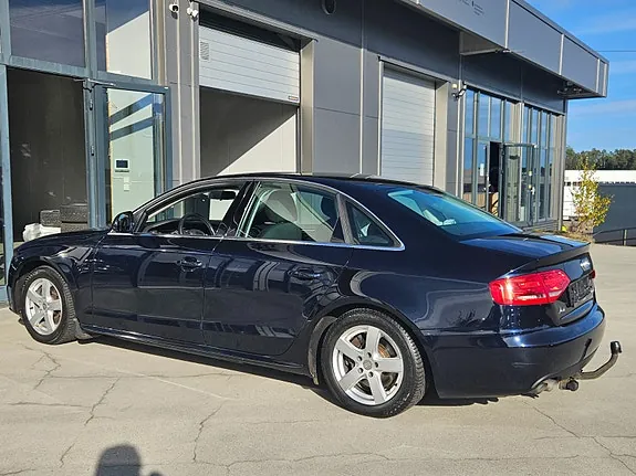 Audi A4 2009 photo 3