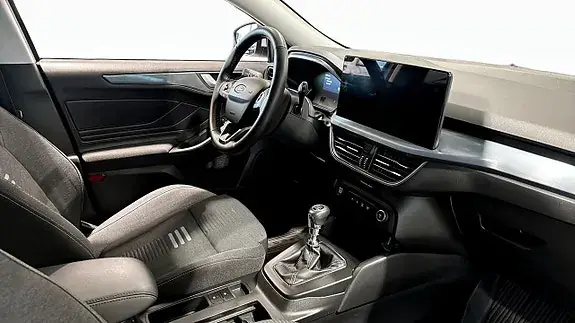 Ford Focus 2024 photo 3