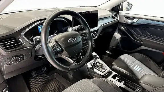Ford Focus 2024 photo 4