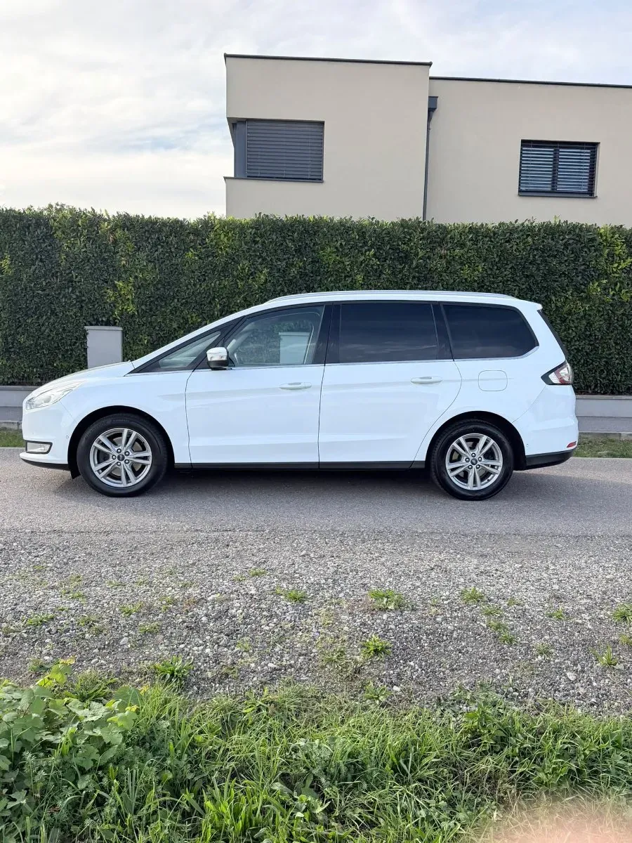 Ford Galaxy 2018 photo 2