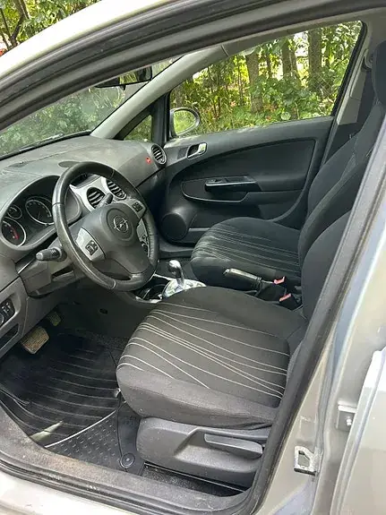 Opel Corsa 2010 photo 5
