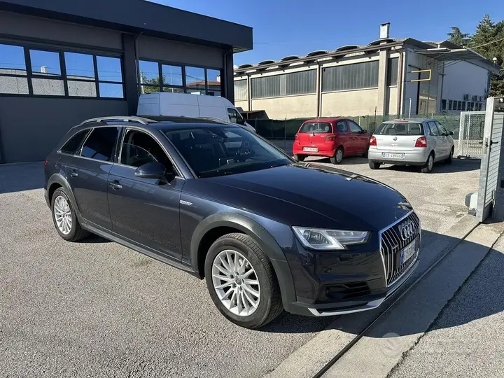 Audi A4 2017 photo 2