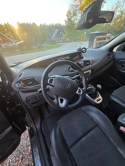 Renault Grand Scenic Iii 2012 photo 2