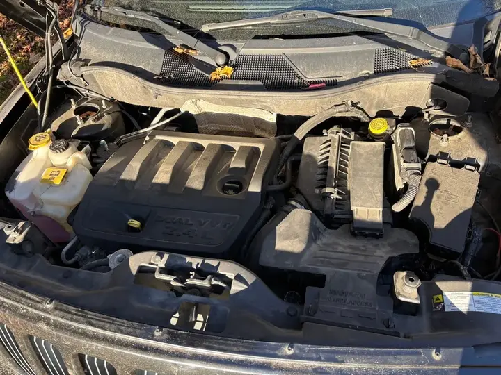 Jeep Patriot 2010 photo 2