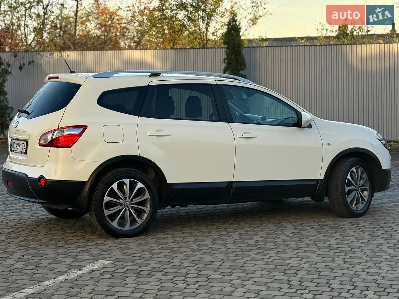 Nissan Qashqai+2 2010 photo 4