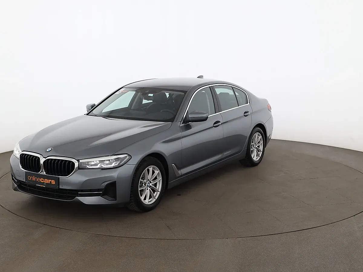 BMW 5 Series 2021 photo 2