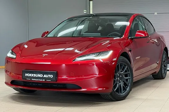 Tesla Model 3 2025 photo 2