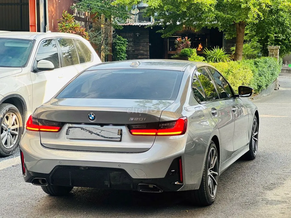 BMW 320I 2024 photo 5