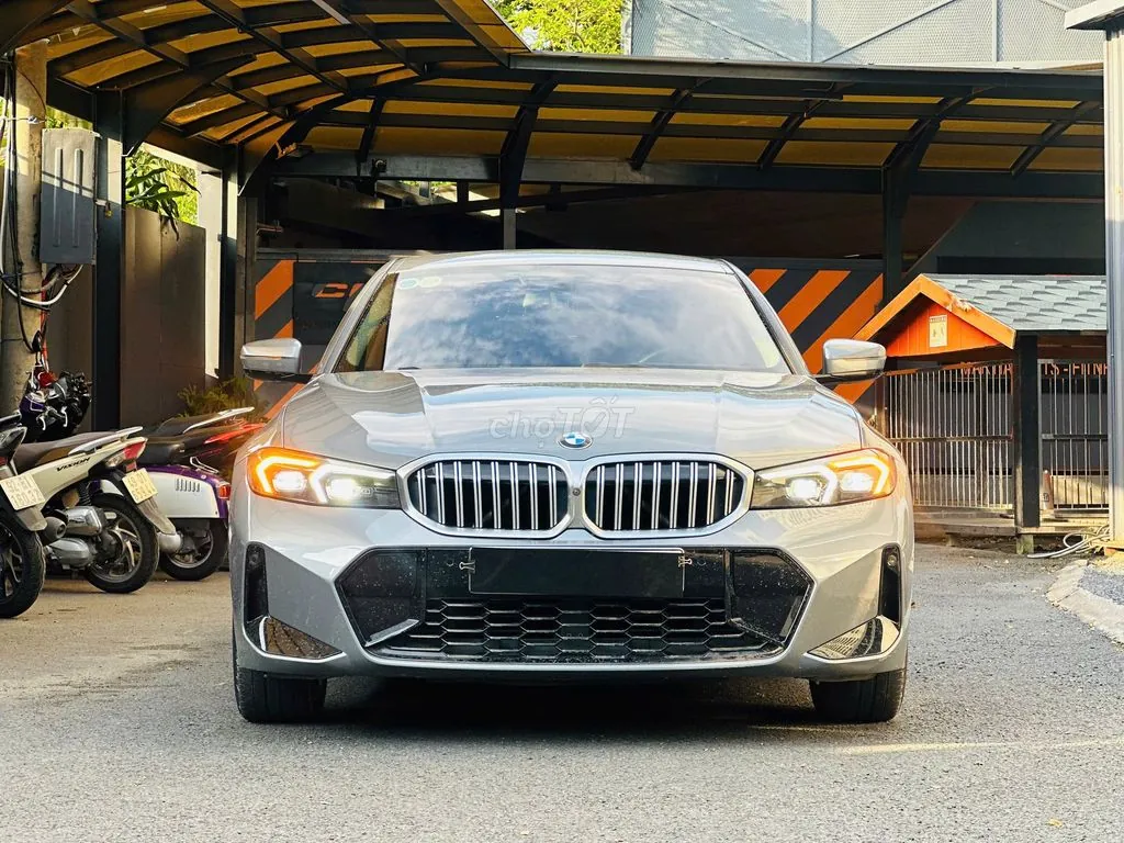 BMW 320I 2024 photo 2